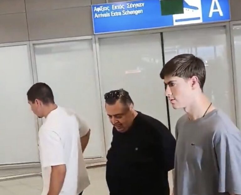 Armando “Hormiga” González aterriza en Grecia para cumplir su sueño europeo