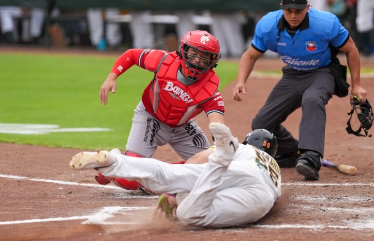 Pericos pega primero y toma 3-0 la Serie de Zona ante Diablos