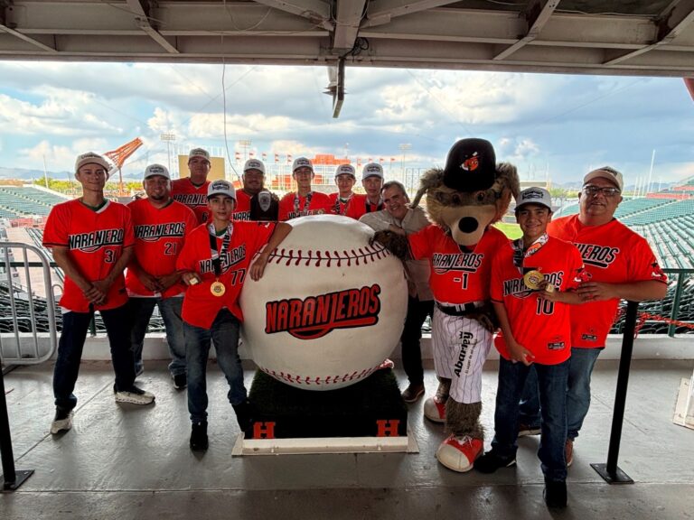 NARANJEROS HOMENAJEA A LOS CAMPEONES DEL CAL RIPKEN JR.!