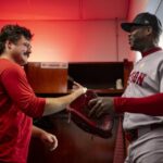 Aroldis Chapman alcanza los 400 salvamentos y hace historia con los Medias Rojas