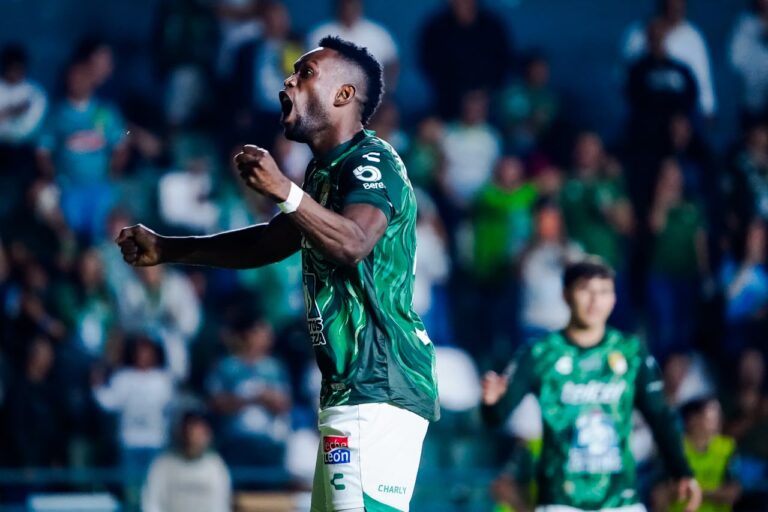 Díber Cambindo firma doblete y León cierra la Fecha 8 con triunfo
