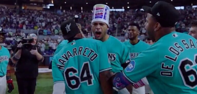 Marlins remontan en la novena y dejan tendidos a los Dodgers