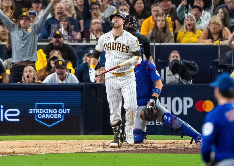 Padres barren a los Cubs y avanzan a la Serie Divisional