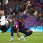 Raphinha se siente cómodo como delantero tras su triplete con Barcelona