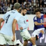 Japón remonta y derrota a Uruguay en el debut de Diego Forlán