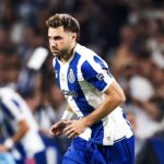 Santiago Giménez debuta con el Porto en victoria sobre Moreirense
