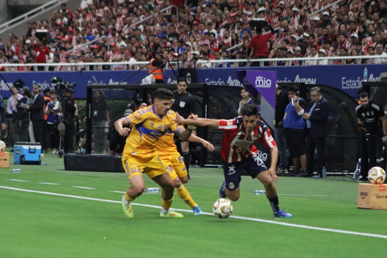 CHIVAS QUIERE HACER VALER SU DOMINIO EN CASA ANTE TIGRES