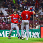 Charros prolonga su hegemonía sobre Tomateros y pega primero en Culiacán