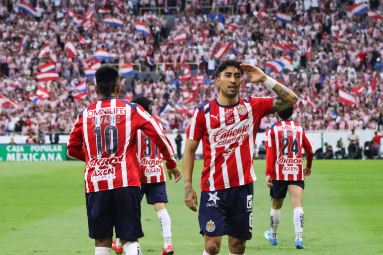 Chivas quiere alargar su dominio sobre Atlas en el Clásico Tapatío