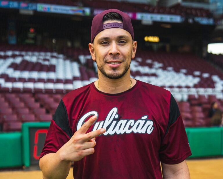 Joey Meneses se reporta con Tomateros y apunta a regresar en la serie ante Charros