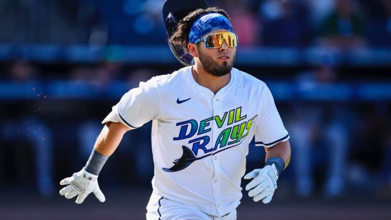 Jonathan Aranda vuelve a los playoffs y busca llevar a Tampa Bay a la Serie de Campeonato