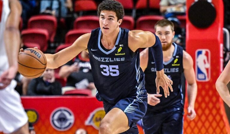 Karim López da su primer paso en la pretemporada de la NBA