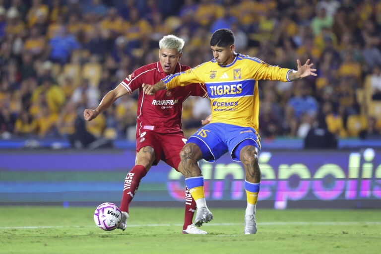 Tigres ruge ante Toluca y se queda con un triunfo dramático en la Liga MX