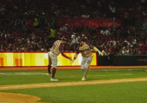 Culiacán se impuso 4-3 a Mazatlán en el Estadio Teodoro Mariscal, gracias al poder de Jon Singleton, Luis Roberto Verdugo y Orlando Martínez, además de una sólida actuación de sus relevistas.