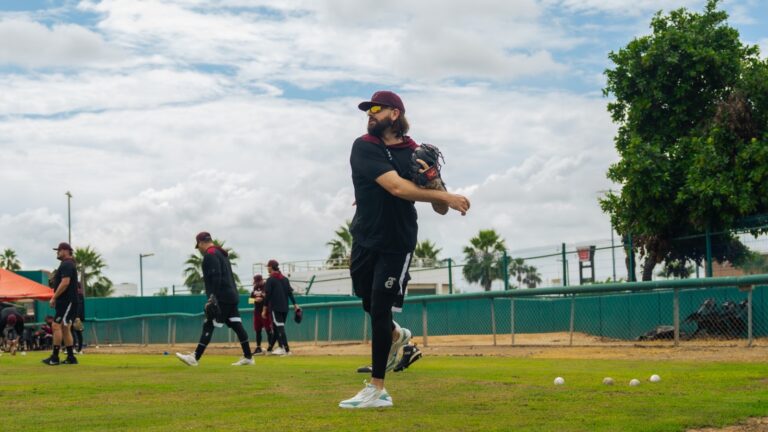 Tomateros refuerza su campamento con Rosman Verdugo y Robert Gsellman