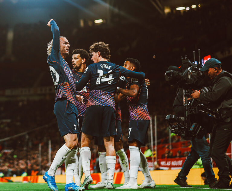 Tottenham rescata un empate agónico ante el Manchester United en la Premier League