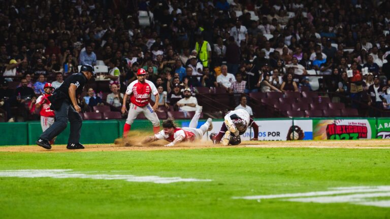Venados desata su poder en Culiacán y castiga a Tomateros con cuatro carreras en la octava