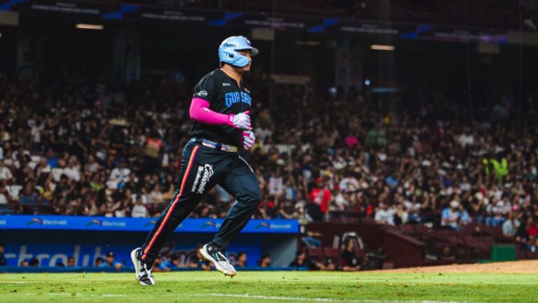 Algodoneros se impone a Tomateros y recupera el liderato de la LMP