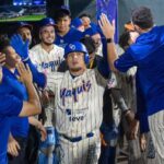 Yaquis aprovecha rally de cinco carreras y vence a Tomateros en Obregón