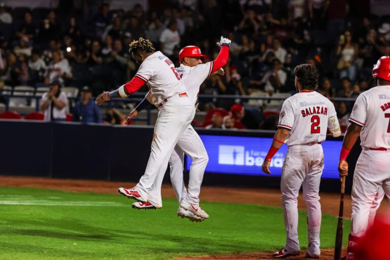 BOMBAZO DE PHILLIP EVANS! LOS ÁGUILAS VUELAN AL TRIUNFO Y ASEGURAN LA SERIE ANTE YAQUIS