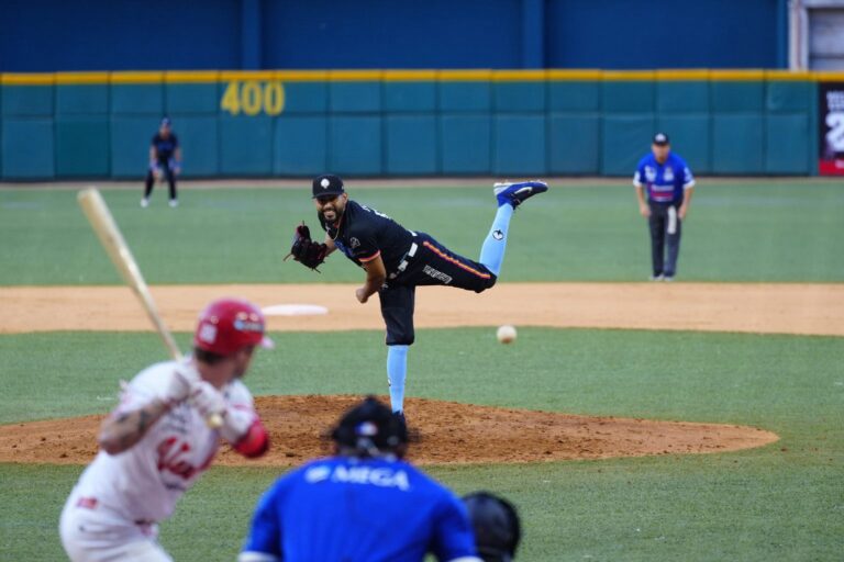 ALGODONEROS BARRE A VENADOS Y SE CONSOLIDA COMO LÍDER INVICTO