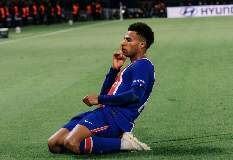 PSG exhibe su poderío y golea al Barcelona para reafirmar su candidatura al título