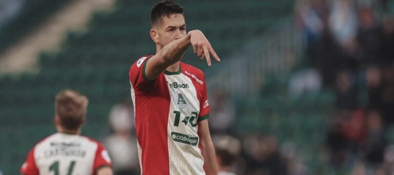 César Montes y el Lokomotiv de Moscú regresan a los entrenamientos tras incidente con drones